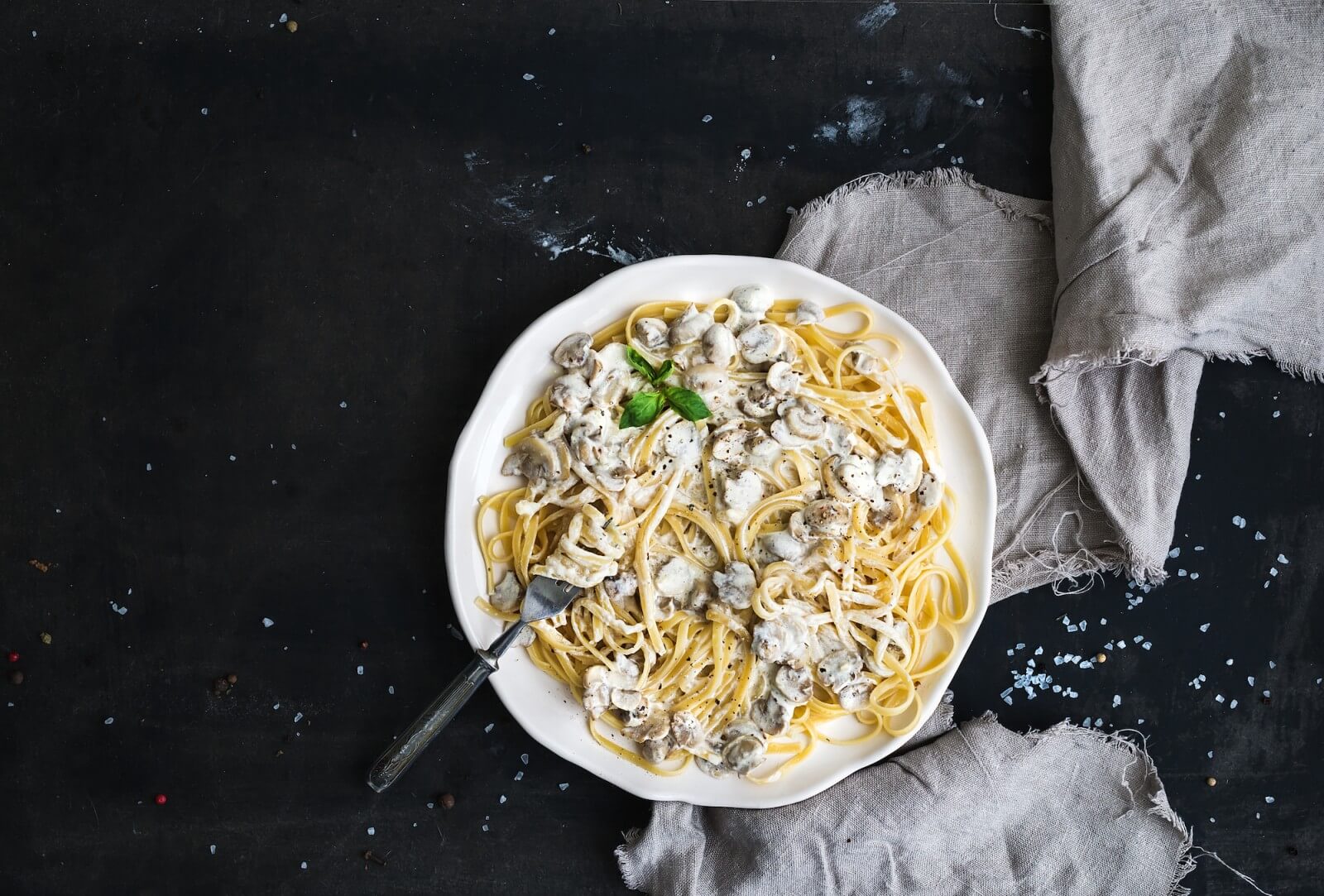 Spaghetti with Mushroom Sauce